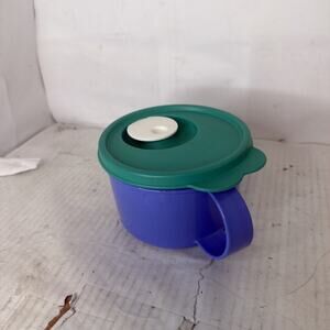 Tupperware #3155B-3 Microwavable 16 oz Soup Cup with Vented Lid made in USA